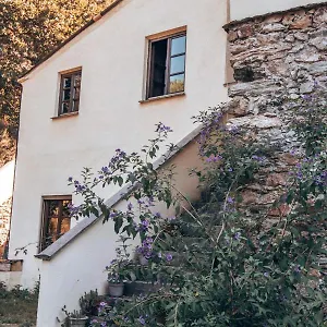 Le Petit Chateau Séjour à la ferme Vezzi Portio