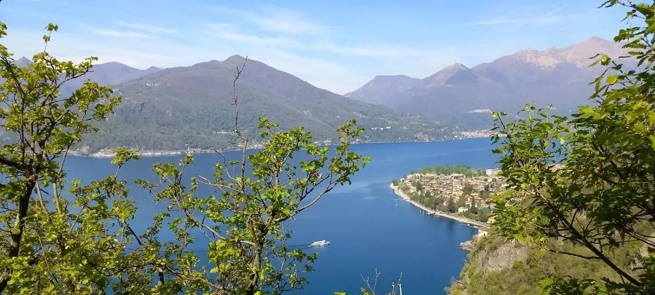 בית נופש הוילה Pino Lago Maggiore Casa Le Palme