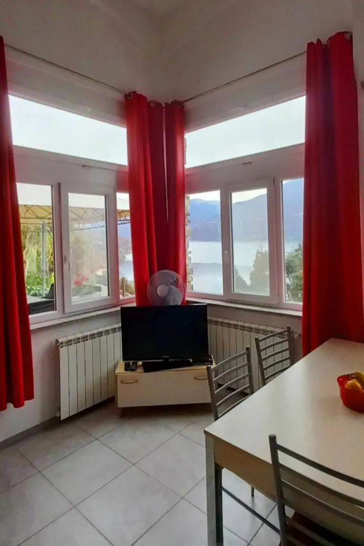 Casa Le Palme Villa Pino Lago Maggiore Holiday home